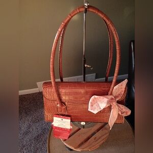 TOMMY HILFIGER Flap Crocodile Texture NWT, Kiss Lock Coin Purse, Purse Scarf Inc